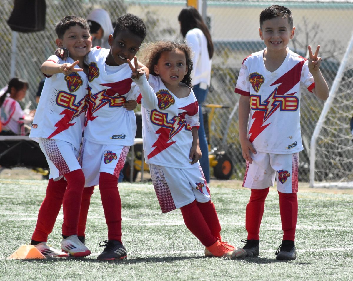 ELI7E FC Soccer - LA JOLLA / UTC / UNIVERSITY CITY / CLAIREMONT / MIRAMAR - ELITE FC - Youth Soccer Club photo 3