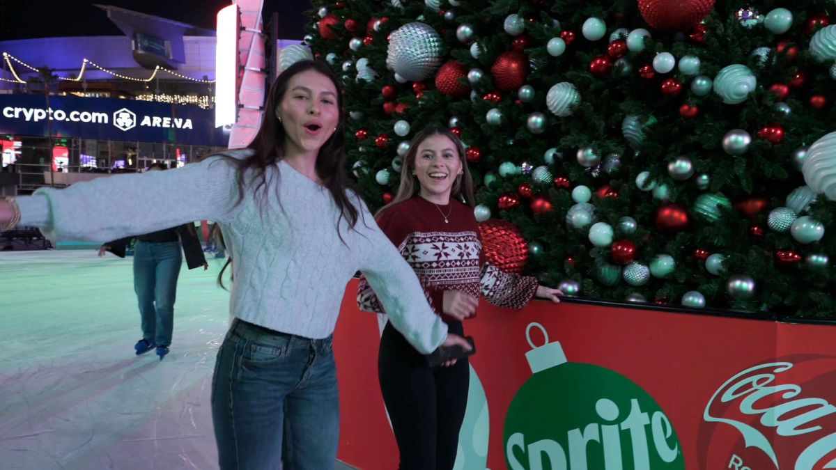 LA Kings Holiday Ice at L.A. LIVE photo 1
