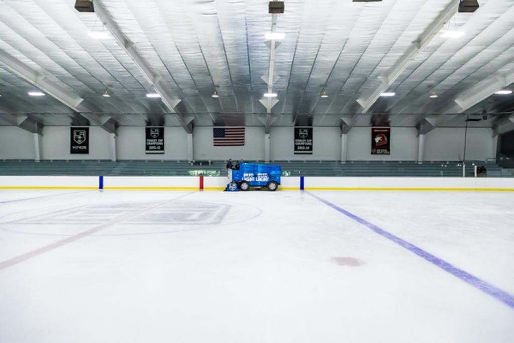 LA Kings Ice Burbank (Pickwick)
