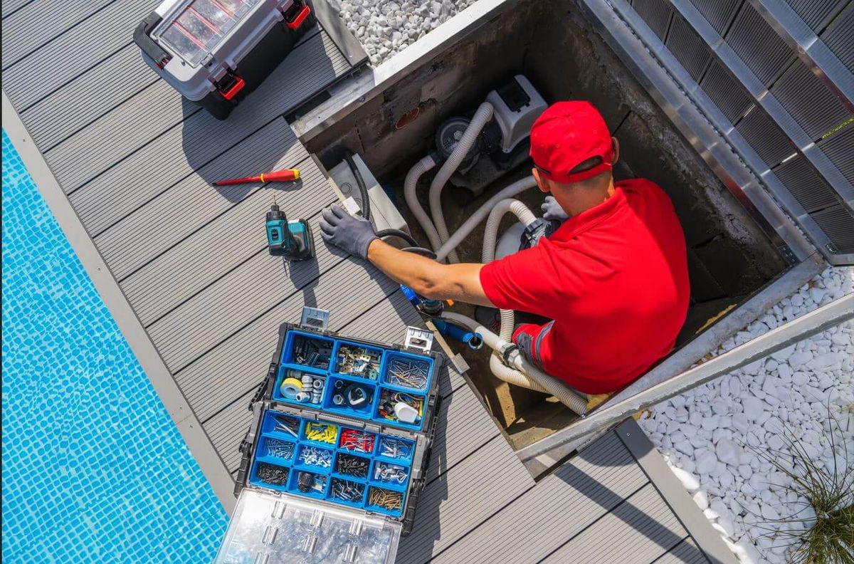 Lightning Pool Service & Repair