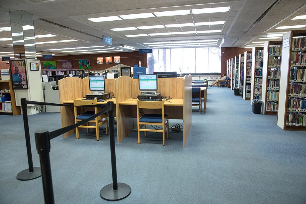 Lynwood Library photo 3
