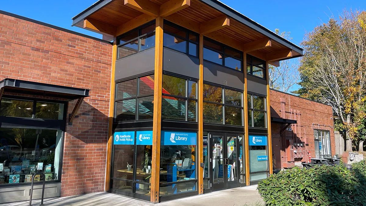 Multnomah County Library - Hawthorne Holds Pickup