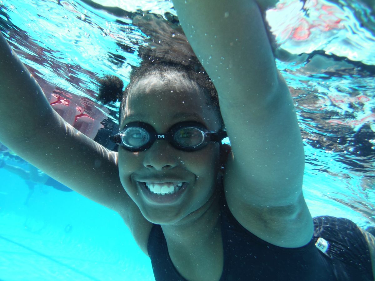 Rose Bowl Aquatics Center photo 1