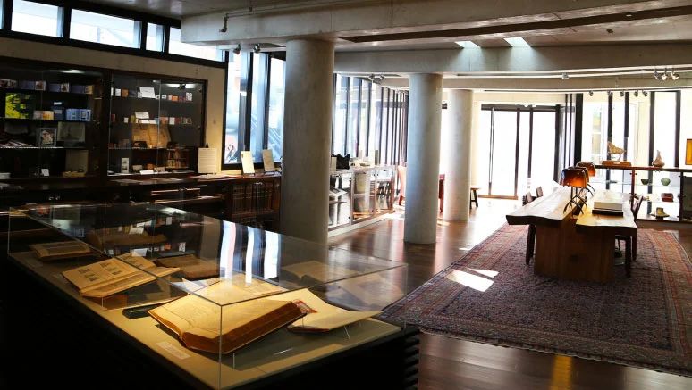 San Diego Central Library photo 1