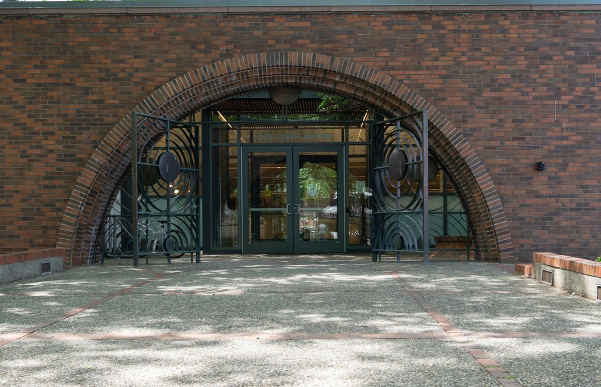 The Seattle Public Library - Lake City Branch