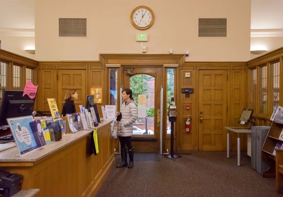 The Seattle Public Library - Queen Anne Branch photo 3