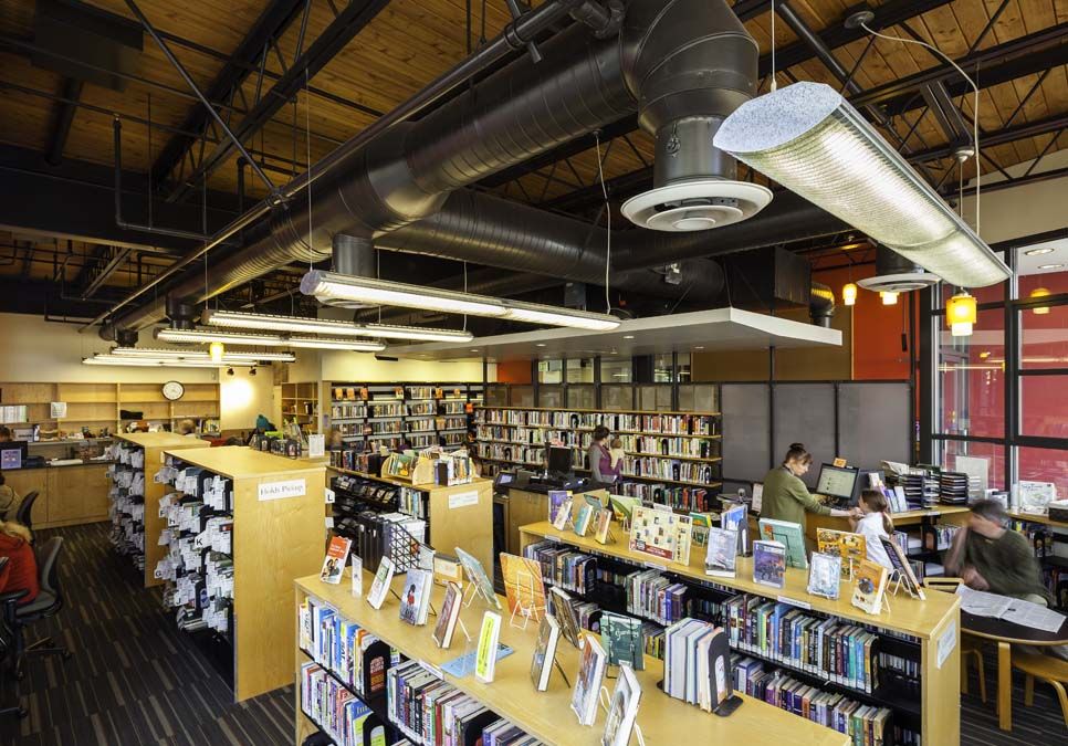 The Seattle Public Library - Wallingford Branch photo 4