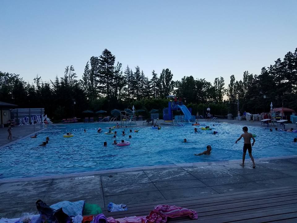 View Ridge Swim & Tennis Club photo 2